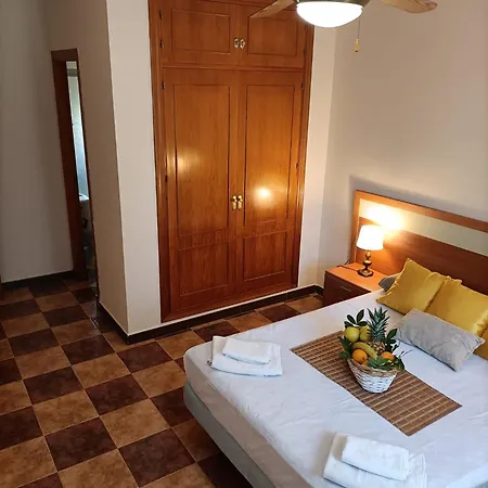 Con Piscina Holiday home *